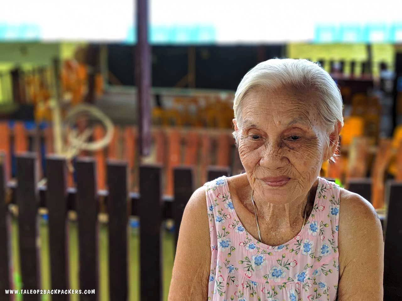 an old lady at Trat 