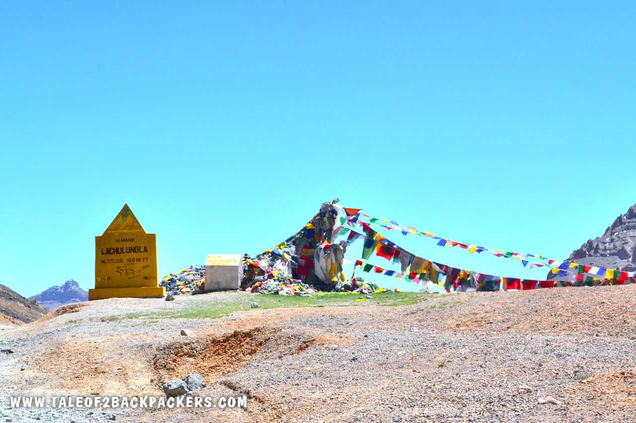 Lachungla Pass on Leh Manali Highway - Ladakh Trip Plan