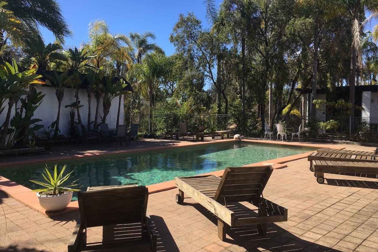 Swami’sYogaRetreatSydneyAustralia Tale of 2 Backpackers