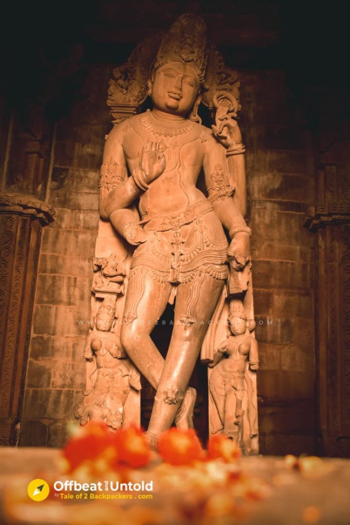 Idol of Vishnu inside Chaturbhuj Temple